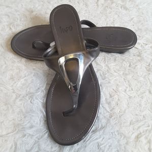 3/$30 Impo Raven silver metallic thong wedge sandals size 9M
